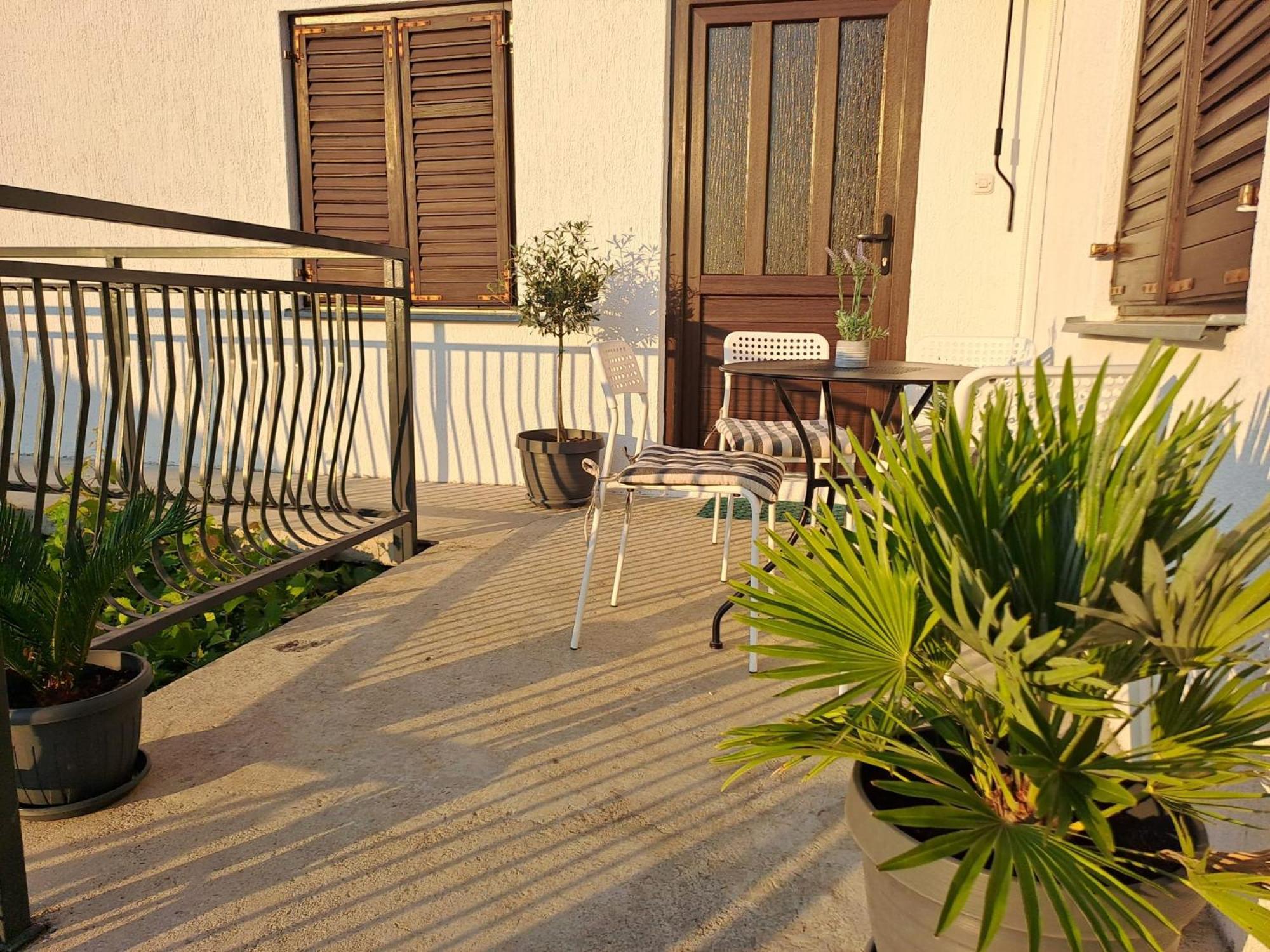 Lucija Apartment Pridraga Ngoại thất bức ảnh